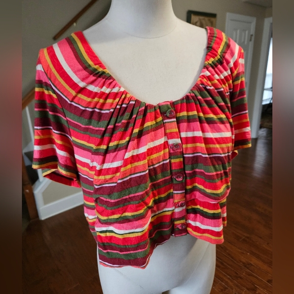 BCBGeneration Tops - NWT! BCBGeneration Cropped Top XL